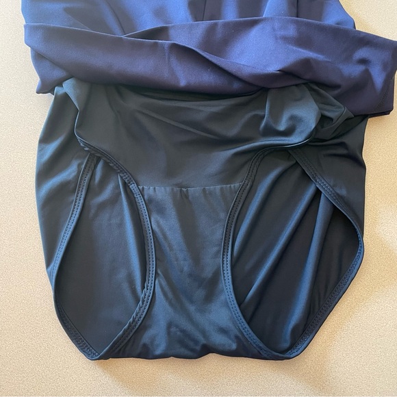 Navy Blue Running Workout Gym Yoga Shorts With Liner, Size Small NWOT - Picture 4 of 7